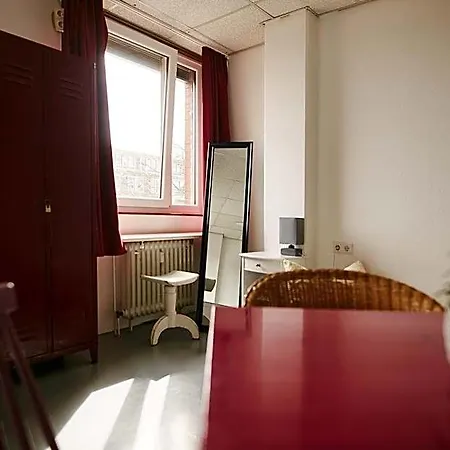Sleep Station فندق WESTPHALIA